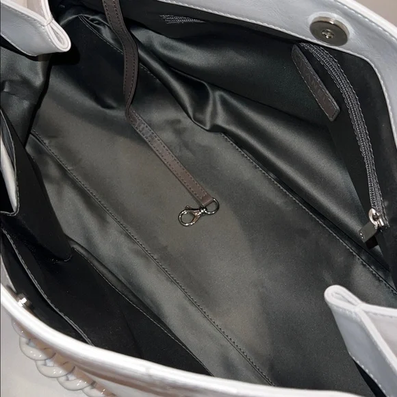 ❤️NWT CHANEL MODERN CHAIN RHODOID WHITE LEATHER TOTE BAG - Picture 8 of 15